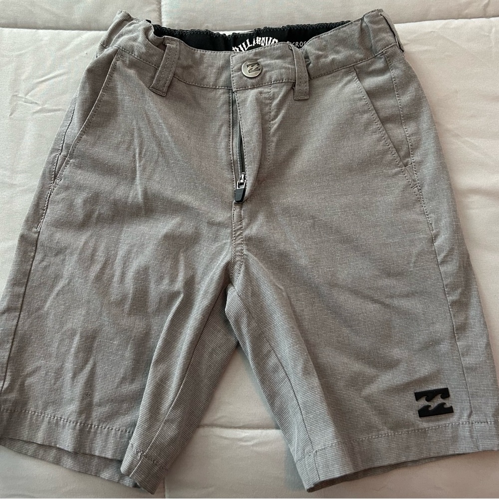 Billabong shorts lightly used, great condition